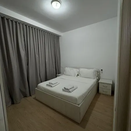 Blue Boutique Apartments 2 Tirana Exterior photo