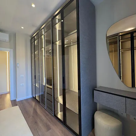 Blue Boutique Apartments 2 Tirana Exterior photo