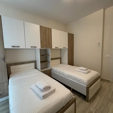 Blue Boutique Apartments 2 Tirana Exterior photo