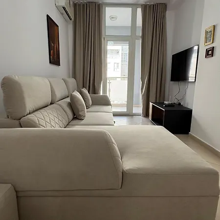 Blue Boutique Apartments 2 Tirana Exterior photo
