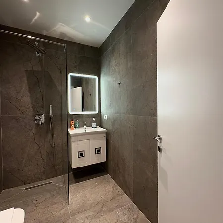 Blue Boutique Apartments 2 Tirana Exterior photo